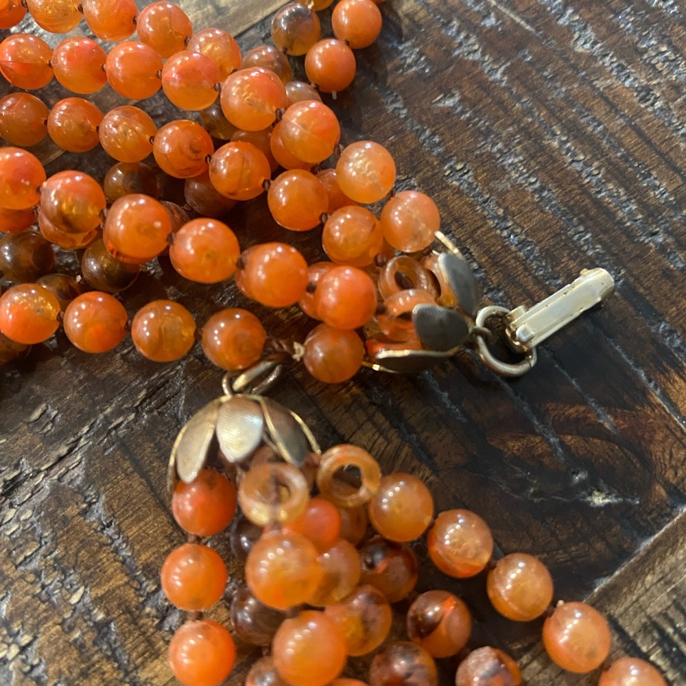 Vintage Carnelian Agate beaded Multi Strand Necklace - Picture 10 of 11